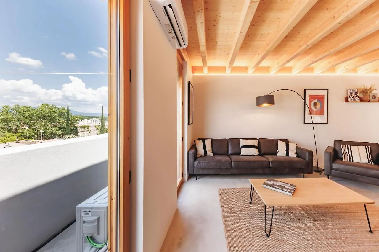 Apartment Bravissimo Canigo, Spacious And With Large Terrace Girona